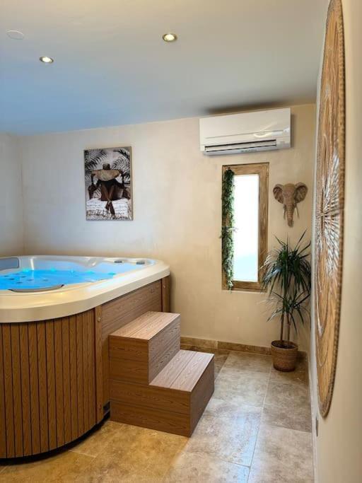 Loveroom, La De L'extase